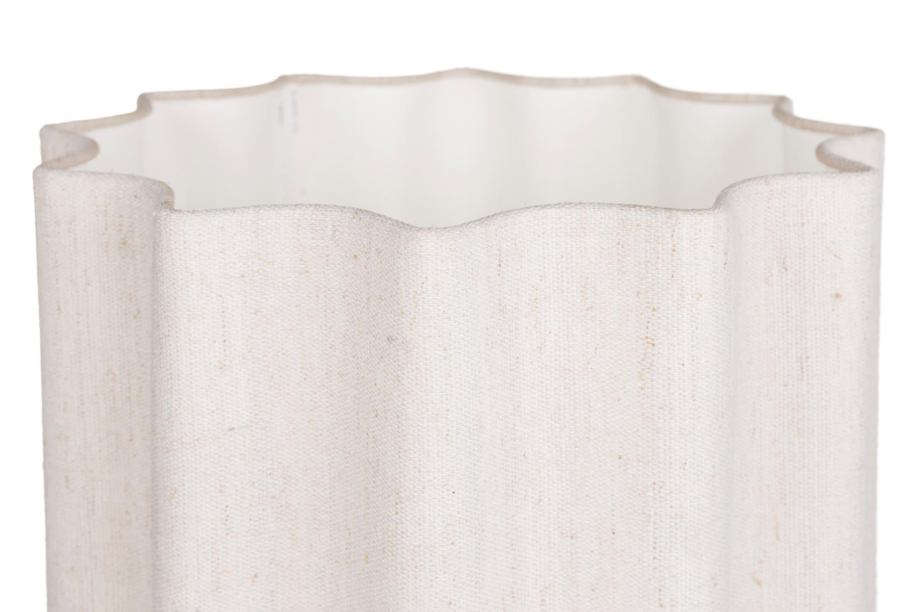 Tischlampe Scallop in Natürlich präsentiert im Onlineshop von KAQTU Design AG. Tischleuchte ist von Dutchbone