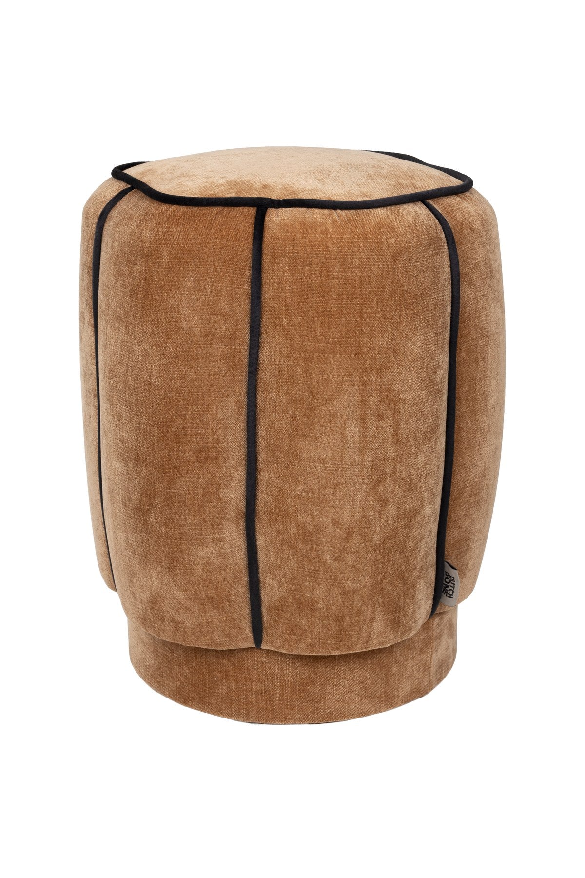 Runder Pouf Donna von Dutchbone in Hellbraun mit gepolstertem Veloursbezug, Schaumstofffüllung und dunklem Paspel entlang der Rundung.
