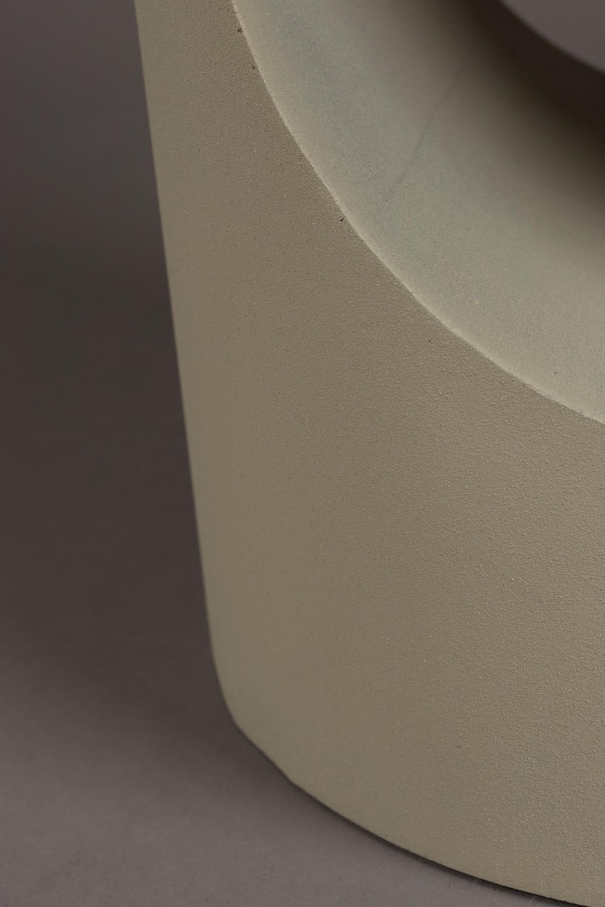 Beistelltisch Sai in Sand präsentiert im Onlineshop von KAQTU Design AG. Beistelltisch ist von Dutchbone
