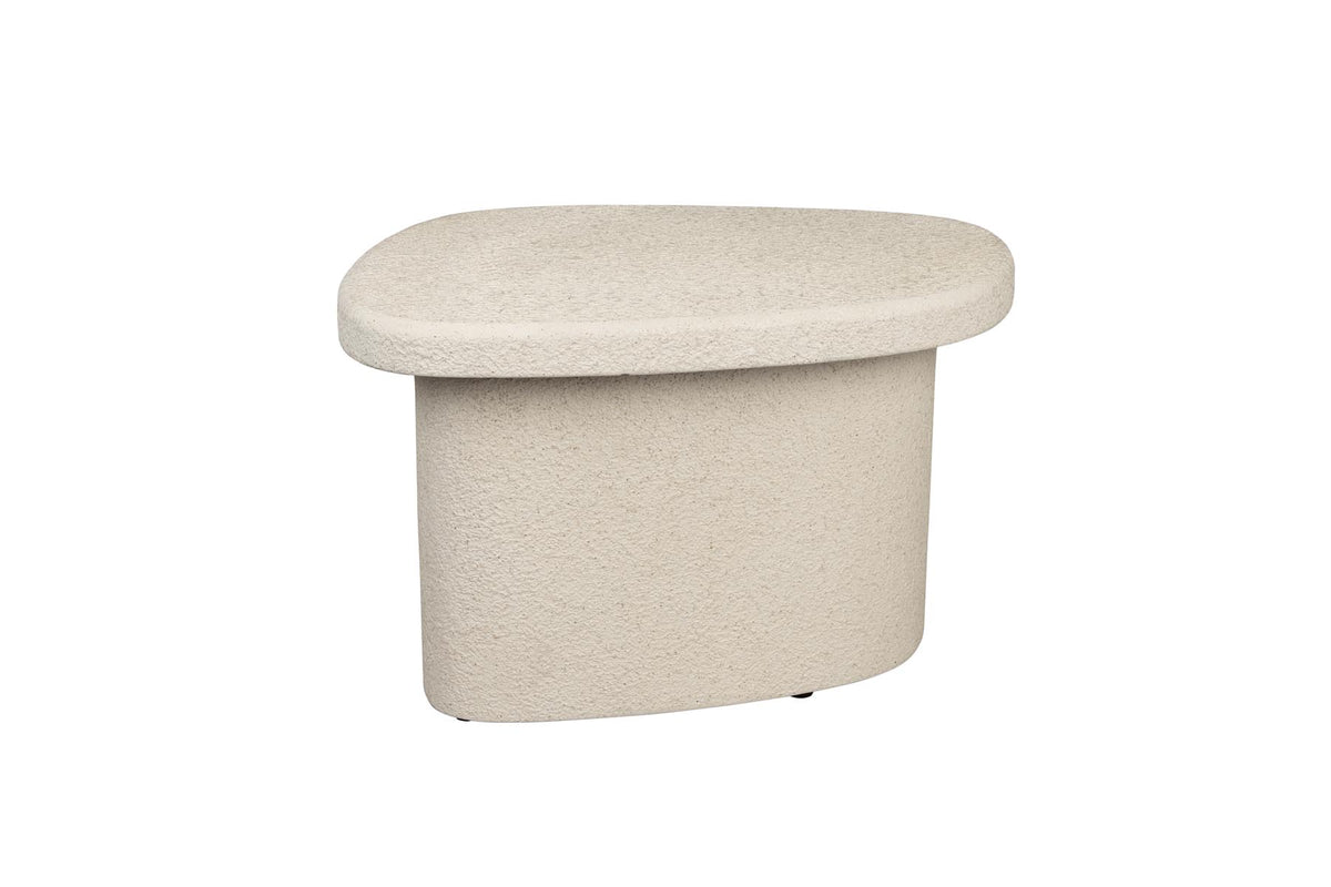 Beistelltisch Veda Low in Beige präsentiert im Onlineshop von KAQTU Design AG. Beistelltisch ist von Dutchbone