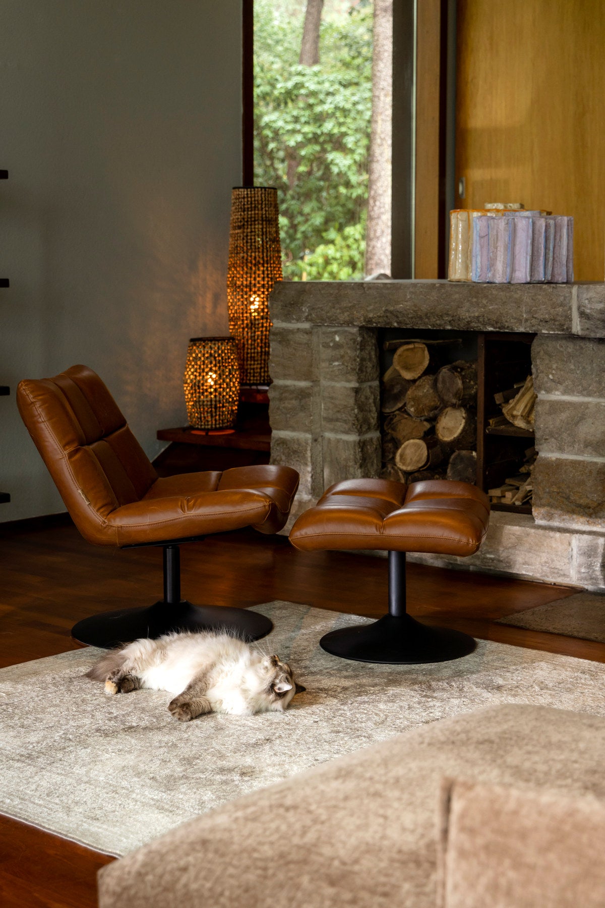 Loungesessel Bar in Braun präsentiert im Onlineshop von KAQTU Design AG. Sessel ist von Dutchbone