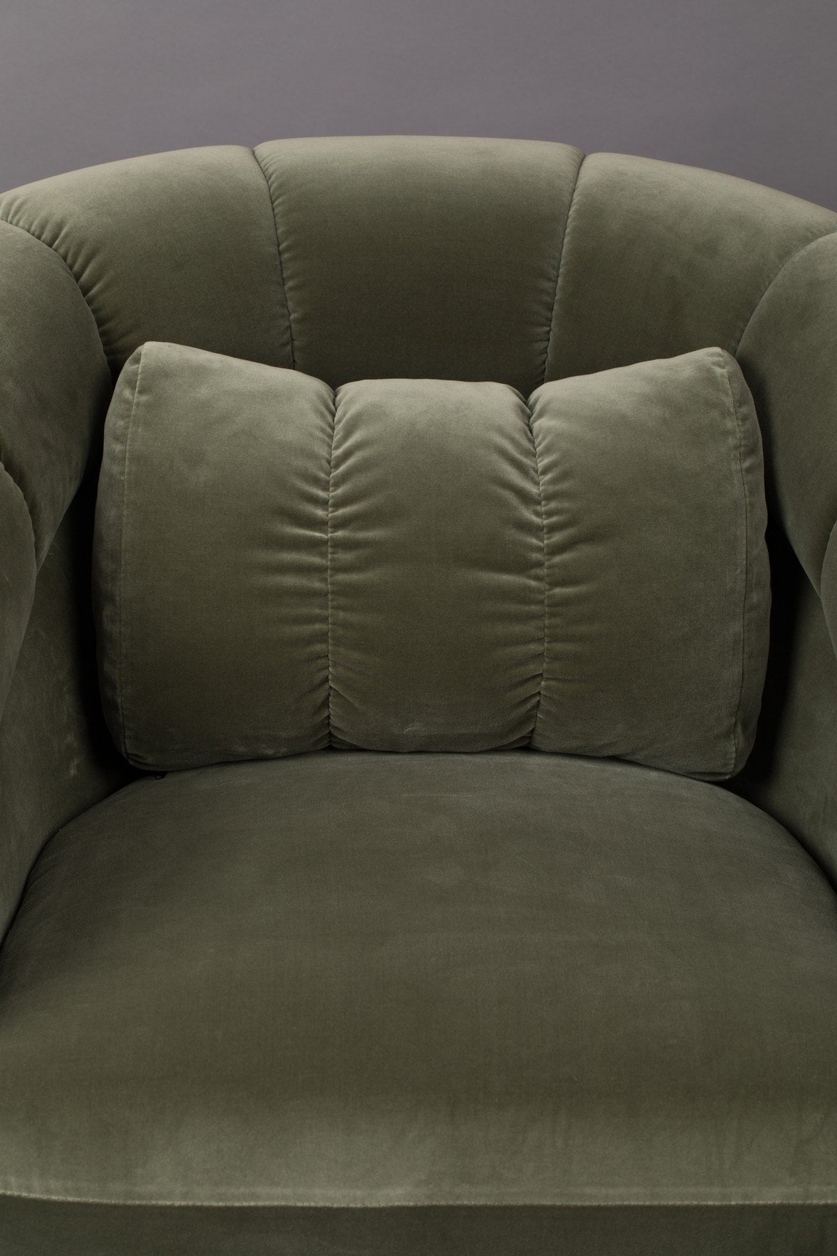 Loungesessel Member in Olive präsentiert im Onlineshop von KAQTU Design AG. Sessel ist von Dutchbone