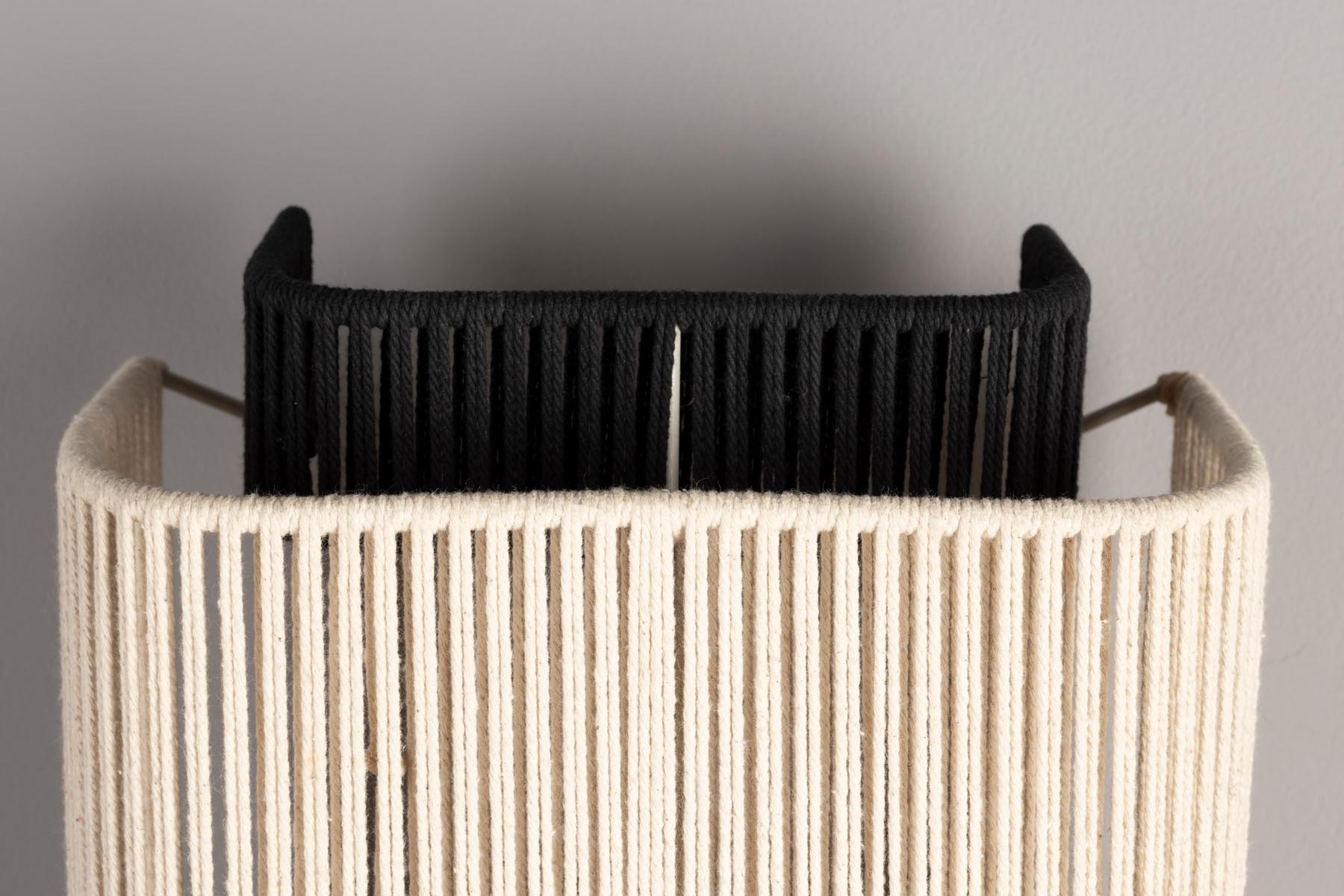 Wandleuchte Elon in Beige präsentiert im Onlineshop von KAQTU Design AG. Wandleuchte ist von Dutchbone