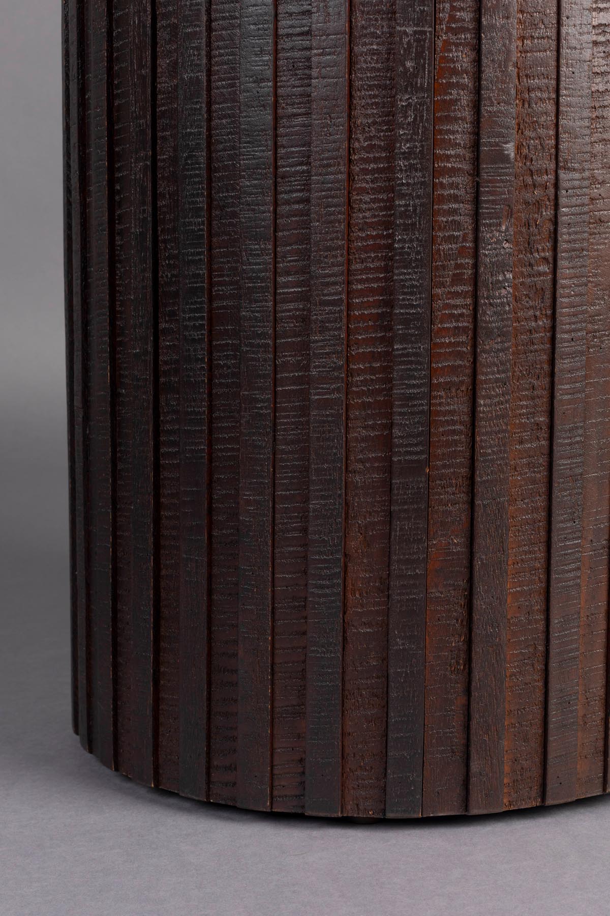 Sitzhocker mit Stauraum Bay High in Braun präsentiert im Onlineshop von KAQTU Design AG. Pouf ist von Dutchbone