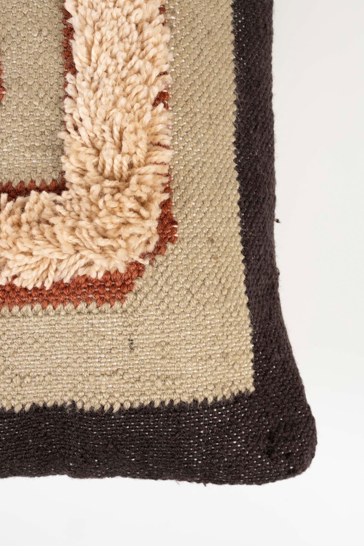 Kissen Haydon Square 45x45 in Beige präsentiert im Onlineshop von KAQTU Design AG. Deko Kissen ist von Dutchbone