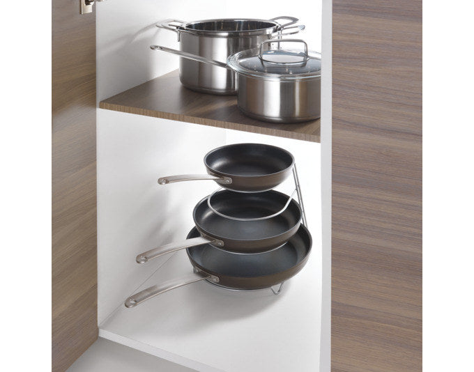 METALTEX Bratpfannenständer Canyon silber in Silbergrau, Grau präsentiert im Onlineshop von KAQTU Design AG. Küchenhelfer ist von METALTEX