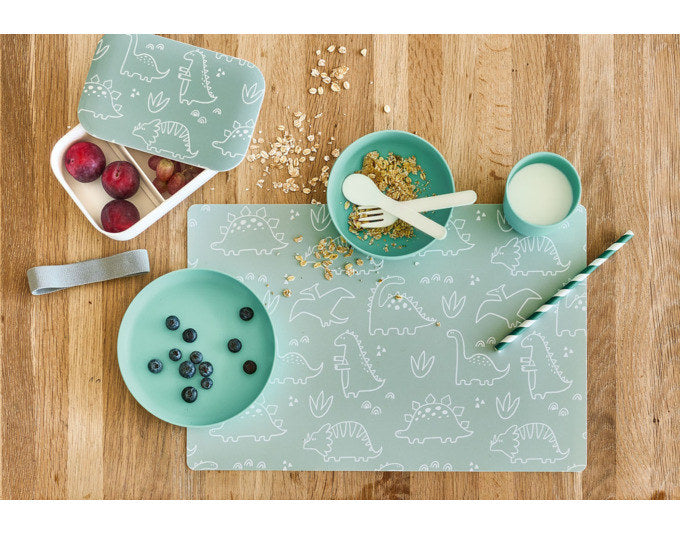ZELLER Kinder-Geschirr-Set 5-teilig salbei in Salbei, Grün präsentiert im Onlineshop von KAQTU Design AG. Kinderbesteck ist von ZELLER PRESENT
