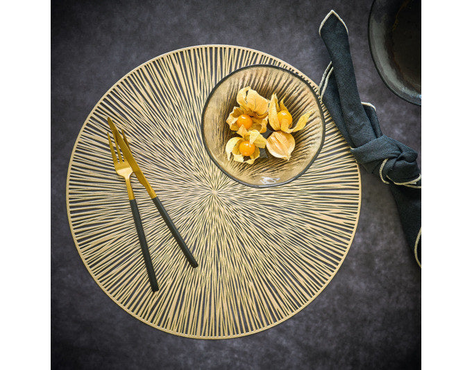 ZELLER Tischset PVC gold ø 38 cm in Gold präsentiert im Onlineshop von KAQTU Design AG. Tischset ist von ZELLER PRESENT