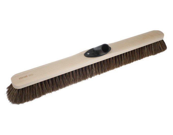 EBNAT Bodenwischer aus Schweizer Buchenholz mit dichtem Pferdehaar-Besatz und glasfaserverstärktem Stielhalter, Farbe Natur/Braun.