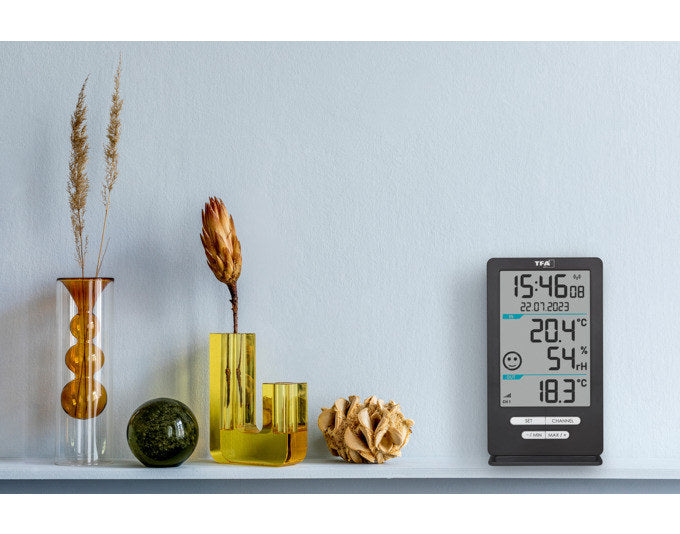 TFA Funk-Thermometer Xena Home 14.5x8.2x4.7 cm anthrazit -40…+60°C in Anthrazit, Grau präsentiert im Onlineshop von KAQTU Design AG. Thermometer ist von TFA