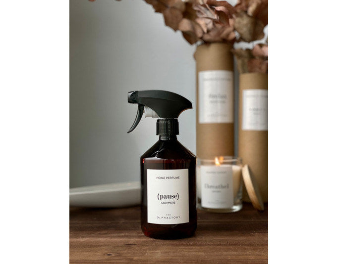 THE OLPHACTORY Raumspray Oxygen 500 ml in Braun präsentiert im Onlineshop von KAQTU Design AG. Duftöl ist von THE OLPHACTORY