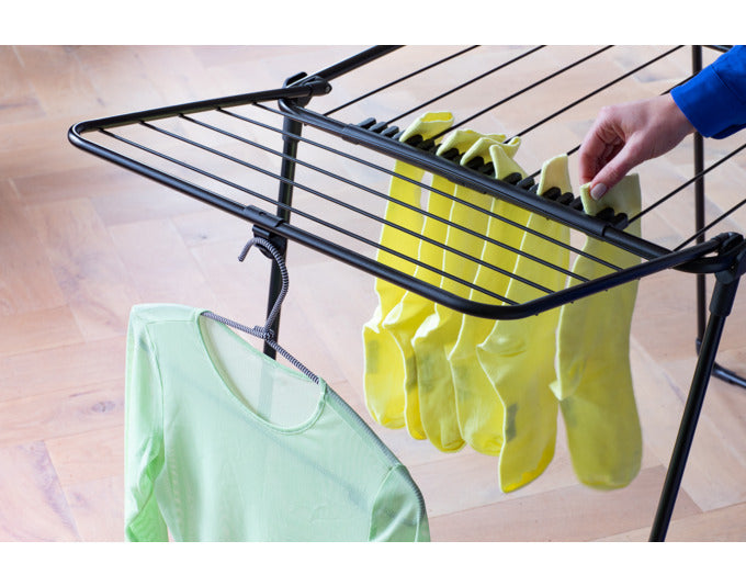 BRABANTIA Wäschetrockner HangOn 18 m black matt in  präsentiert im Onlineshop von KAQTU Design AG. Wäscheständer ist von BRABANTIA