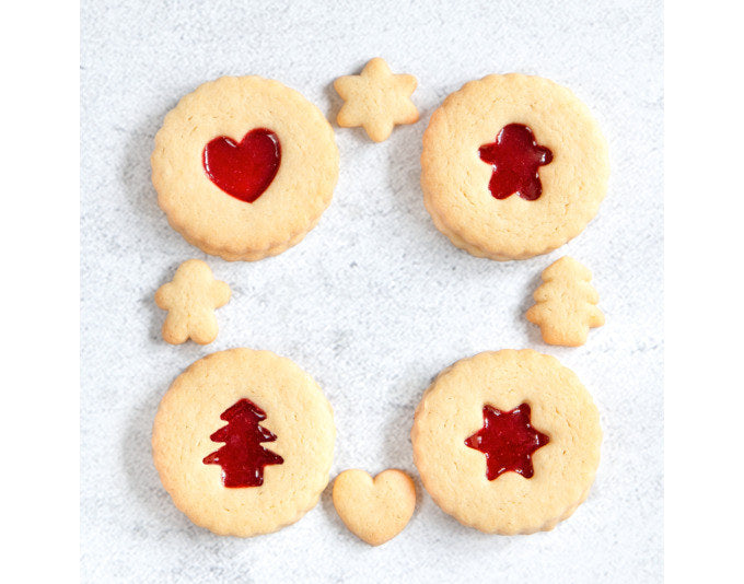 STÄDTER Linzer-Ausstecher Tannenbaum ø 5.5x3 cm rot gewellt in Rot präsentiert im Onlineshop von KAQTU Design AG. Ausstecher ist von STÄDTER