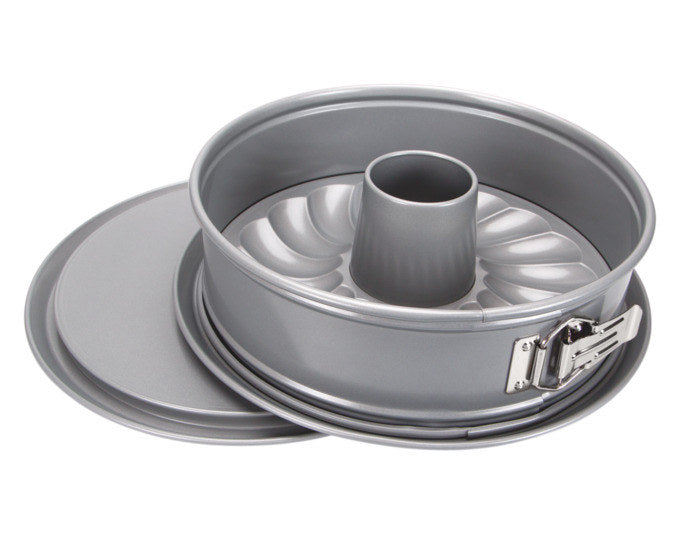STÄDTER Springform mit Rohrboden ø 26x7 cm silber We love Baking in Silber präsentiert im Onlineshop von KAQTU Design AG. Springformen ist von STÄDTER