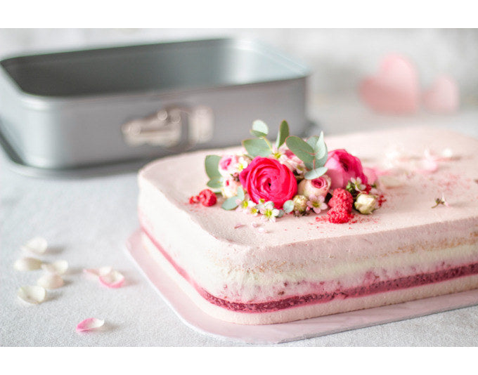 STÄDTER Springform recheckig 33x23x7 cm silber We love Baking in Silber präsentiert im Onlineshop von KAQTU Design AG. Springformen ist von STÄDTER