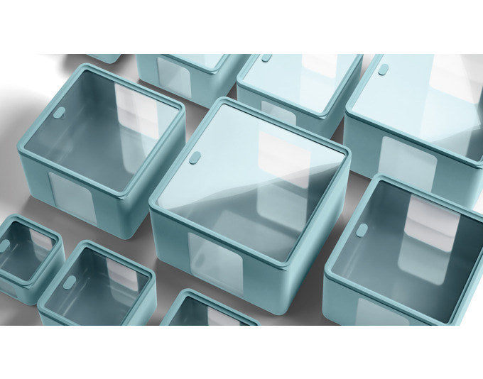 BLIM PLUS Vorratsdose Quadro S teal 13.3x13.3x10 cm PEEK BOX Collection in Teal, Grün präsentiert im Onlineshop von KAQTU Design AG. Vorratsbehälter ist von BLIMPLUS