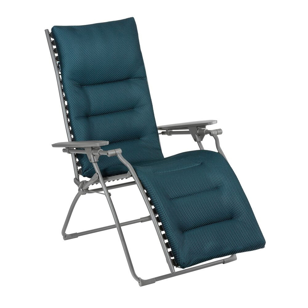 LAFUMA Relaxsessel Evolution BeComfort® bleu encre Gestell titane in Bleu encre, Blau, Titane, Grau präsentiert im Onlineshop von KAQTU Design AG. Liegestuhl ist von LAFUMA