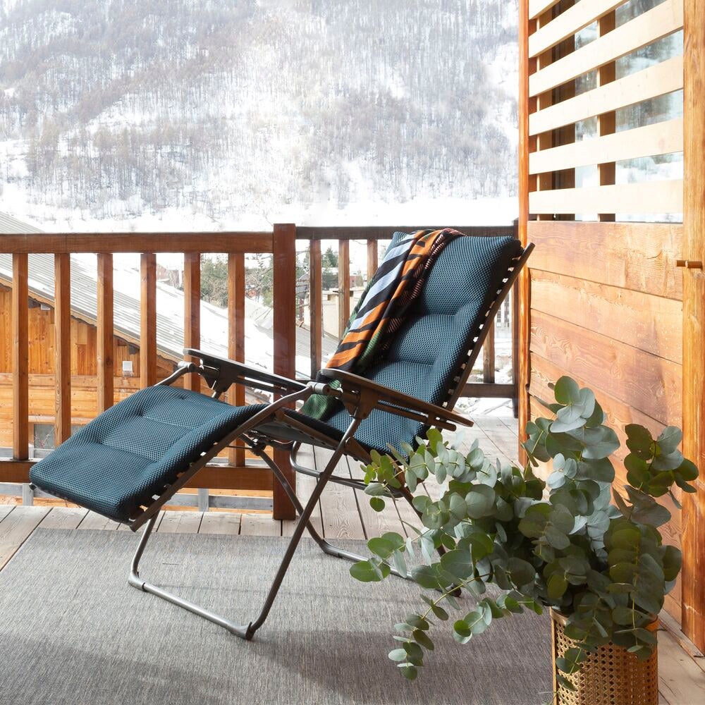 LAFUMA Relaxsessel Evolution BeComfort® bleu encre Gestell titane in Bleu encre, Blau, Titane, Grau präsentiert im Onlineshop von KAQTU Design AG. Liegestuhl ist von LAFUMA