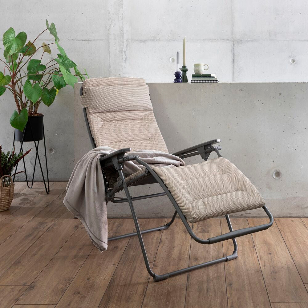 LAFUMA Relaxsessel Futura BeComfort® moka Gestell titane in Moka, Braun, Titane, Grau präsentiert im Onlineshop von KAQTU Design AG. Liegestuhl ist von LAFUMA