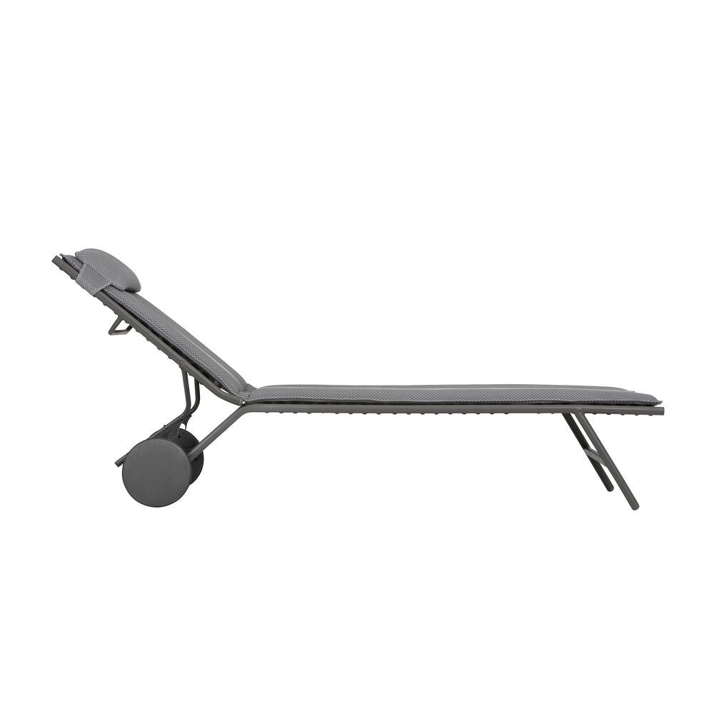 LAFUMA Liege Miami II Becomfort silver in Silver, Grau präsentiert im Onlineshop von KAQTU Design AG. Liegestuhl ist von LAFUMA