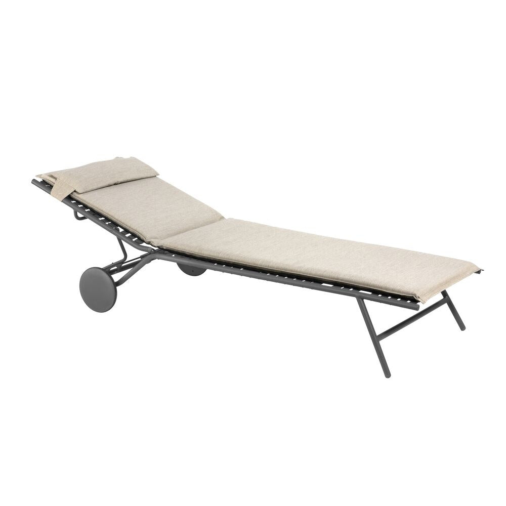 LAFUMA Liege Bayanne II Hedona latte in Latte, Weiss präsentiert im Onlineshop von KAQTU Design AG. Liegestuhl ist von LAFUMA