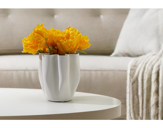 PHILIPPI Vase Livree Keramik 20x20x22 cm weiss in Cremeweiss, Weiss präsentiert im Onlineshop von KAQTU Design AG. Vase ist von PHILIPPI