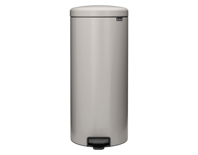 BRABANTIA Treteimer NewIcon in Soft Grey, 30 Liter Volumen, mit Pedal, Soft-Close-Deckel und herausnehmbarem Kunststoff-Inneneimer.