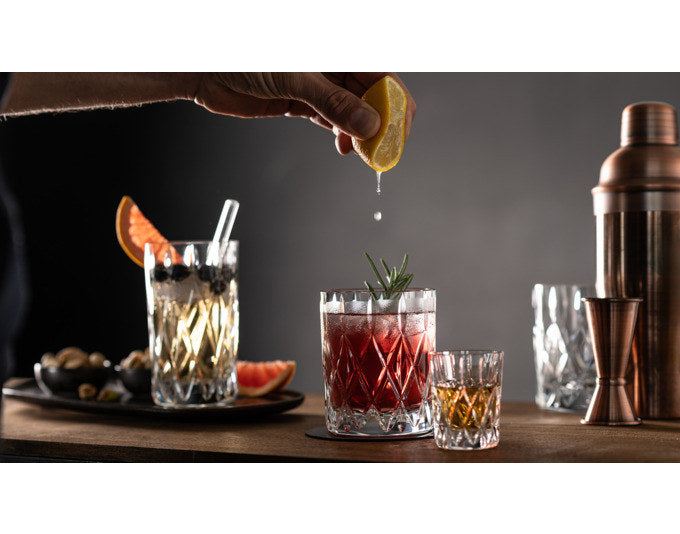 SCHOTT ZWIESEL Schnapsglas Age 35 4 Stück in Transparent präsentiert im Onlineshop von KAQTU Design AG. Schnapsglas ist von ZWIESEL GLAS