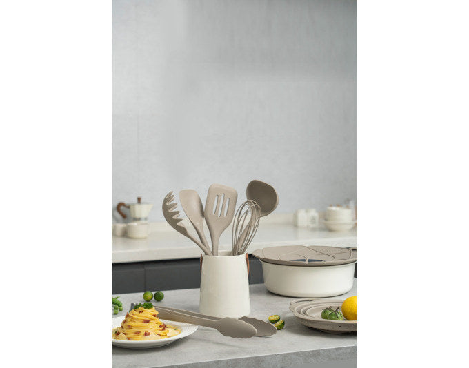 KOCHBLUME Pastalöffel 30 cm taupe in Taupe, Grau präsentiert im Onlineshop von KAQTU Design AG. Pastalöffel ist von KOCHBLUME