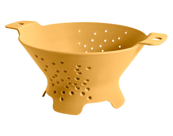 BLIM PLUS Abtropfsieb Cosmo Gr. M ø 30 cm gelb in Gelb präsentiert im Onlineshop von KAQTU Design AG. Salatzubehör ist von BLIMPLUS