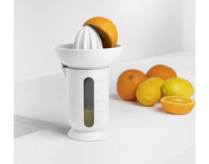 BLIM PLUS Zitruspresse Ufo 0.50 l 2-teilig weiss in Weiss präsentiert im Onlineshop von KAQTU Design AG. Zitronenpresse ist von BLIMPLUS