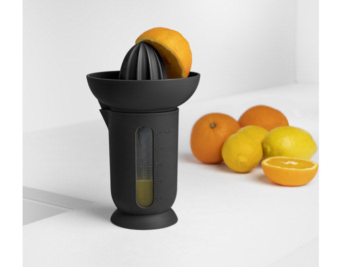 BLIM PLUS Zitruspresse Ufo 0.50 l 2-teilig schwarz in Schwarz präsentiert im Onlineshop von KAQTU Design AG. Zitronenpresse ist von BLIMPLUS