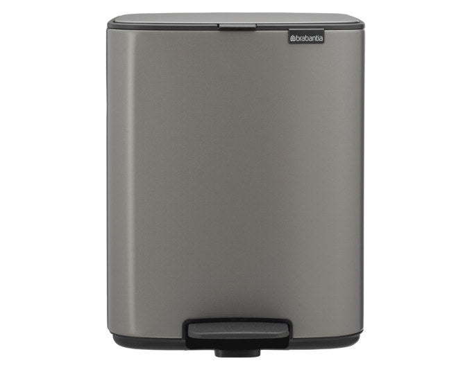 BRABANTIA Treteimer Bo platinum 12 l in Platinum, Grau präsentiert im Onlineshop von KAQTU Design AG. Treteimer ist von BRABANTIA