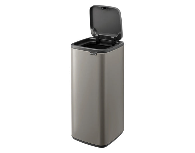 BRABANTIA Abfallbehälter Touch Bin Bo platinum 30 l in  präsentiert im Onlineshop von KAQTU Design AG. Mülleimer ist von BRABANTIA