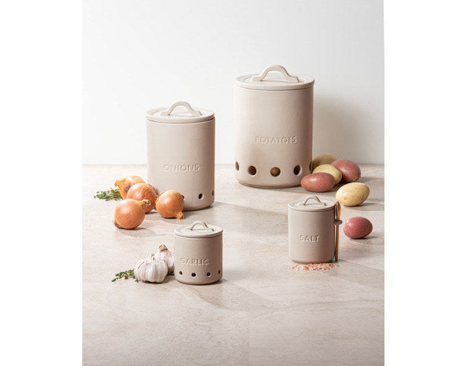 LADELLE Vorratstopf Essentials Garlic steingrau Keramik ø 10x10 cm in Steingrau, Grau präsentiert im Onlineshop von KAQTU Design AG. Aufbewahrungsdose ist von LADELLE