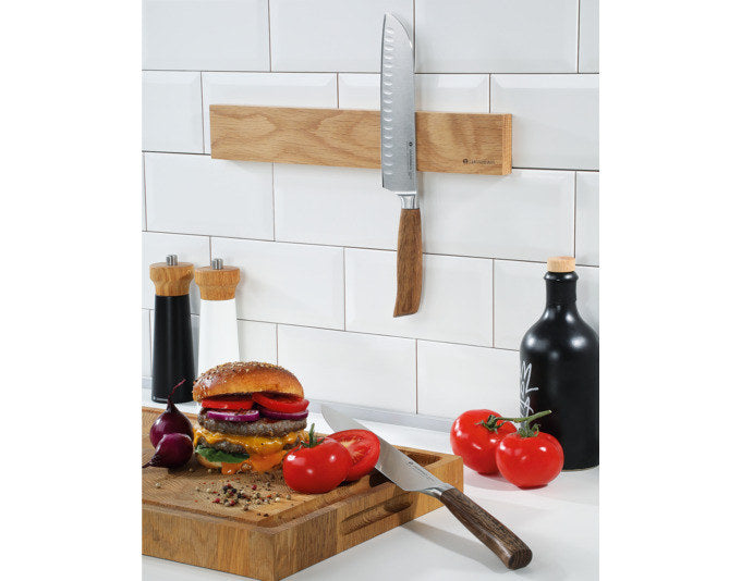 ZASSENHAUS Magnetleiste Eiche 40 cm für 5 Messer in Holzoptik, Braun präsentiert im Onlineshop von KAQTU Design AG. Küchenhelfer ist von ZASSENHAUS