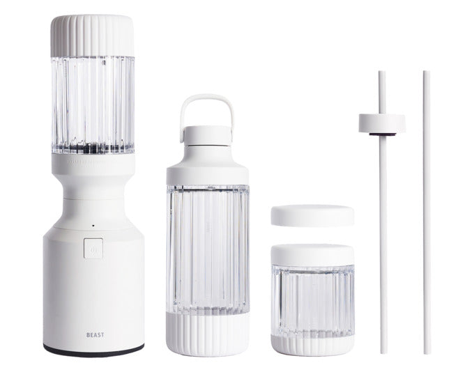 BEAST Blender Mighty 850 Plus cloud weiss in  präsentiert im Onlineshop von KAQTU Design AG. Küchengerät ist von BEAST