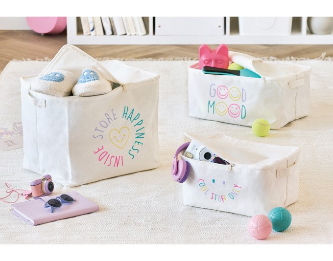 Creme-weisse Aufbewahrungsbox aus Polyestergewebe mit Reissverschluss, rechteckige Form, Masse 30x24x15 cm, von ZELLER PRESENT.