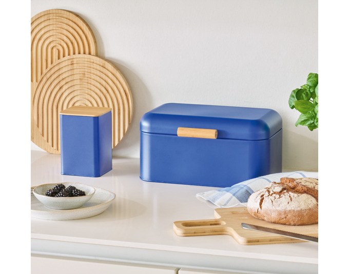 Brotkasten aus pulverbeschichtetem Stahl mit Bambusgriff, Farbe Beige/Braun, Masse 30.5x20x15 cm, von ZELLER PRESENT.