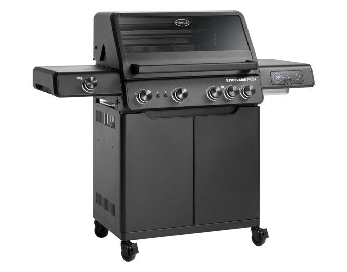 RÖSLE Gasgrill Epicflame Pro 4 in Schwarz mit Seitentischen, Edelstahlkomponenten, emailliertem Gusseisen-Grillrost und geschlossenem Unterschrank.