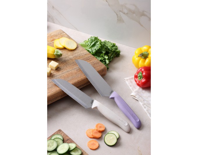 ZYLISS Santoku-Messerset Classic in Weiss/Violett, zwei Messer mit Edelstahlklinge und Griffen aus Weizenstrohmaterial samt Klingenschutz.