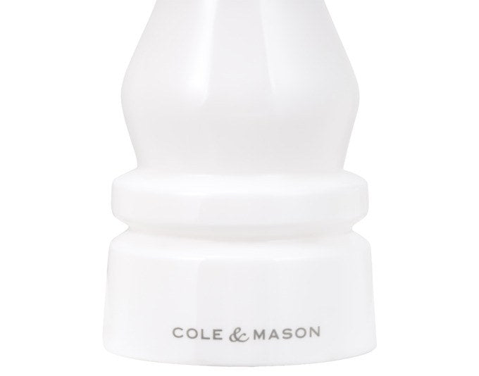 Weisse Salzmühle London von COLE&MASON aus Acryl, 15 cm hoch, mit sichtbarem Keramikmahlwerk und schlanker zylindrischer Form.
