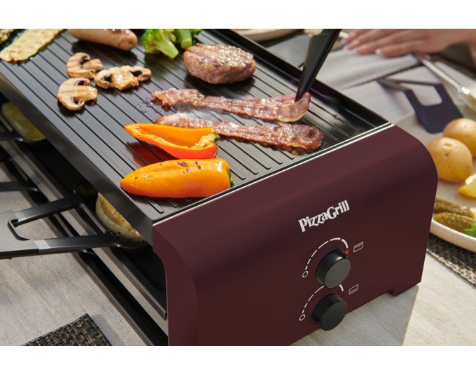 Roter STÖCKLI Tischgrill PizzaGrill 4 Connect mit vier antihaftbeschichteten Pfännchen, wendbarer Aluguss-Grillplatte und Teigausstecher.