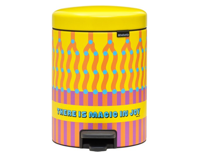 Mehrfarbiger BRABANTIA Treteimer NewIcon Yinka Ilori mit Pedal, Kunststoffdeckel und herausnehmbarem Einsatz, Fassungsvermögen 5 Liter.