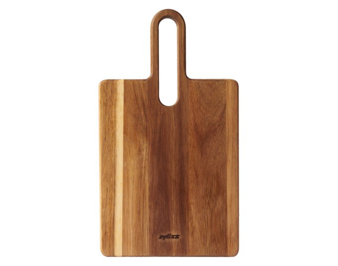 Rechteckiges Servierbrett aus Akazienholz in Natur- und Braunton, Format 35.6 x 20.9 x 1.5 cm, mit glatter Oberfläche und abgerundeten Kanten.