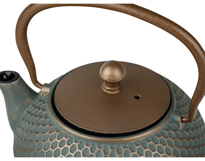 Teekanne Jiangxi von BREDEMEIJER aus Gusseisen, 0.7 Liter Fassungsvermögen, mit herausnehmbarem Edelstahlfilter und strukturierter Oberfläche in Beige.