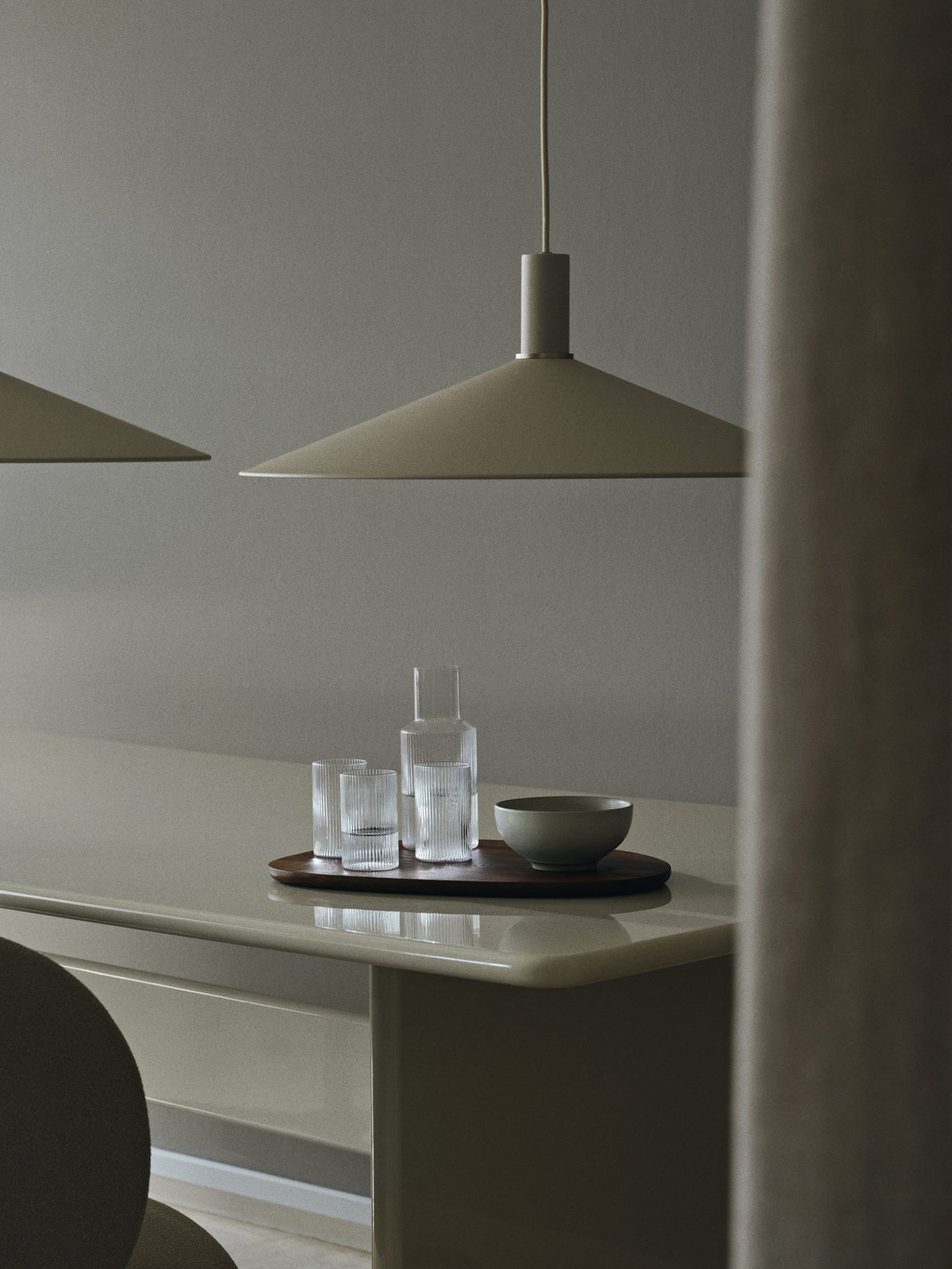 Collect Pendellampe tief in Kaschmir präsentiert im Onlineshop von KAQTU Design AG. Pendelleuchte ist von Ferm Living