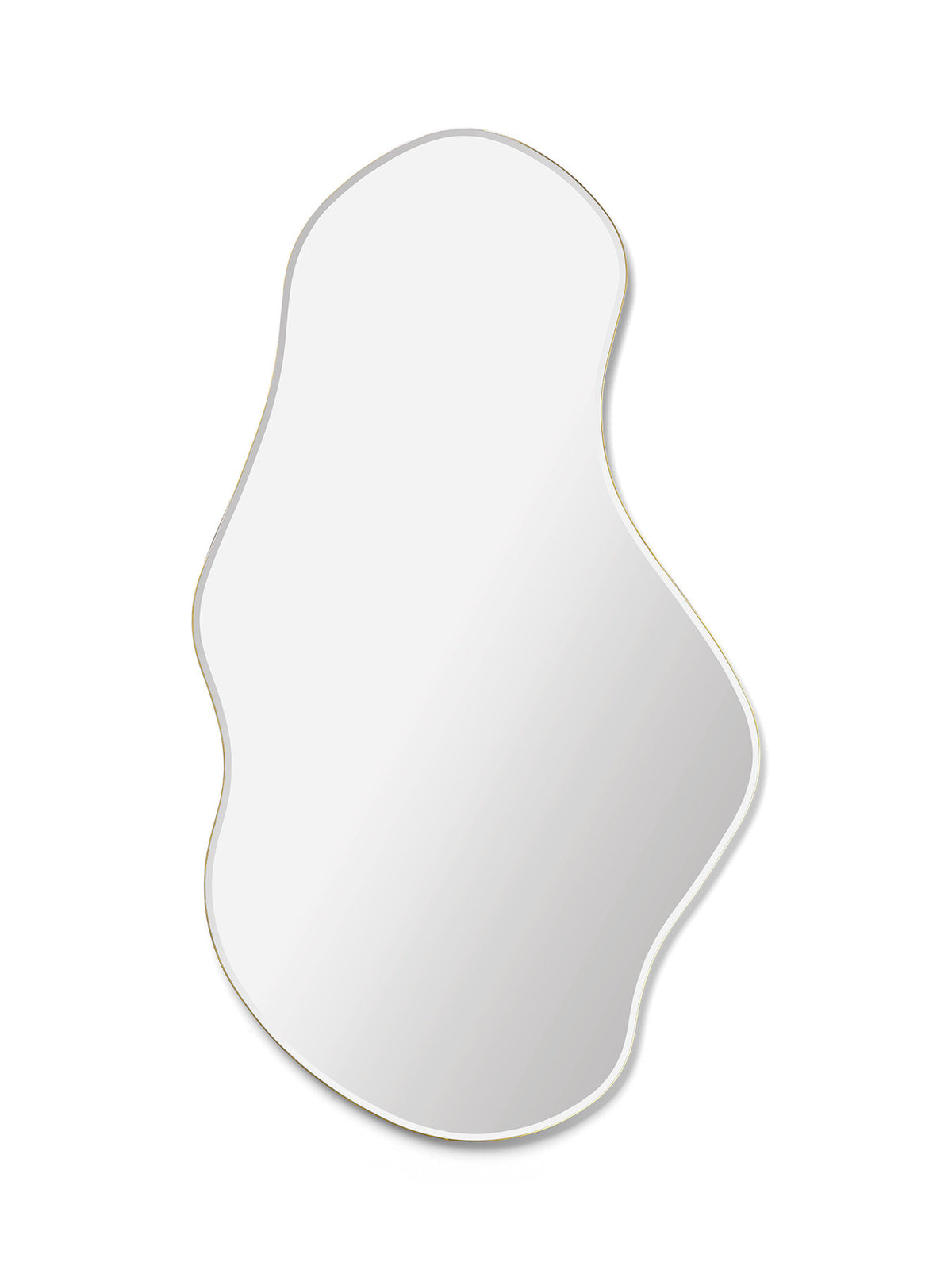 Pond Spiegel Gross in Messing präsentiert im Onlineshop von KAQTU Design AG. Wandspiegel ist von Ferm Living