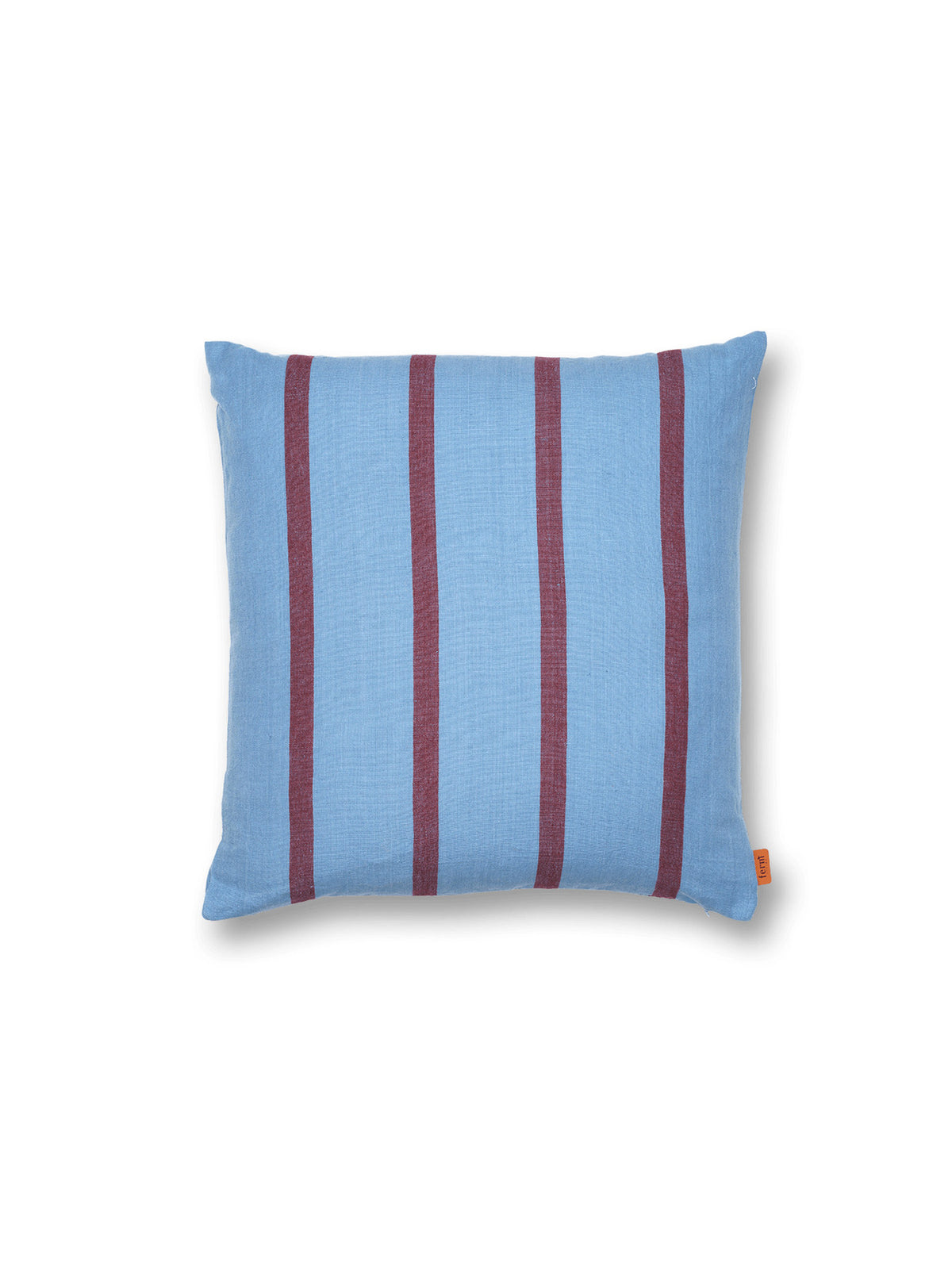 Grand Kissen in Blau/ Rot präsentiert im Onlineshop von KAQTU Design AG. Kissen ist von Ferm Living