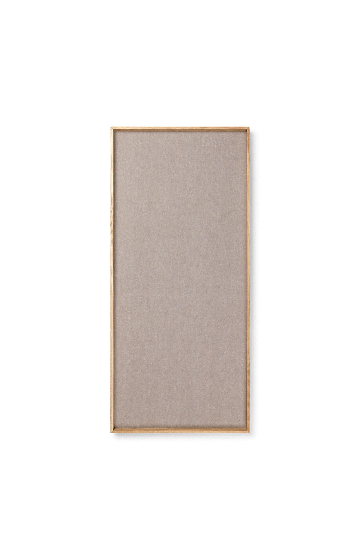 Scenery Pinnwand von Ferm Living mit Rahmen aus massivem Natureichenholz und Oberfläche aus beigem Baumwollleinen, schlichtes, natürliches Design